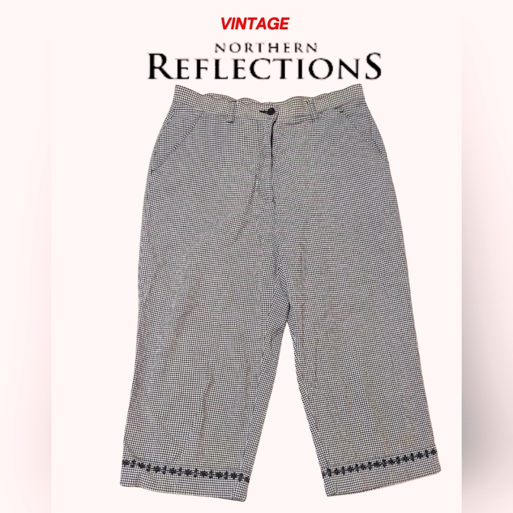 Northern Reflections size 8 EUC Vintage black & white relaxed fit capri pants